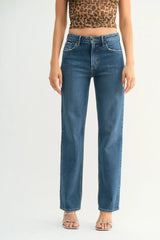 MID RISE WAIST WITH A CLASSIC STRAIGHT LEG CUT DENIM JEANS