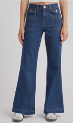 RELAXED FLARE JEAN W/ PATCH POCKETS
