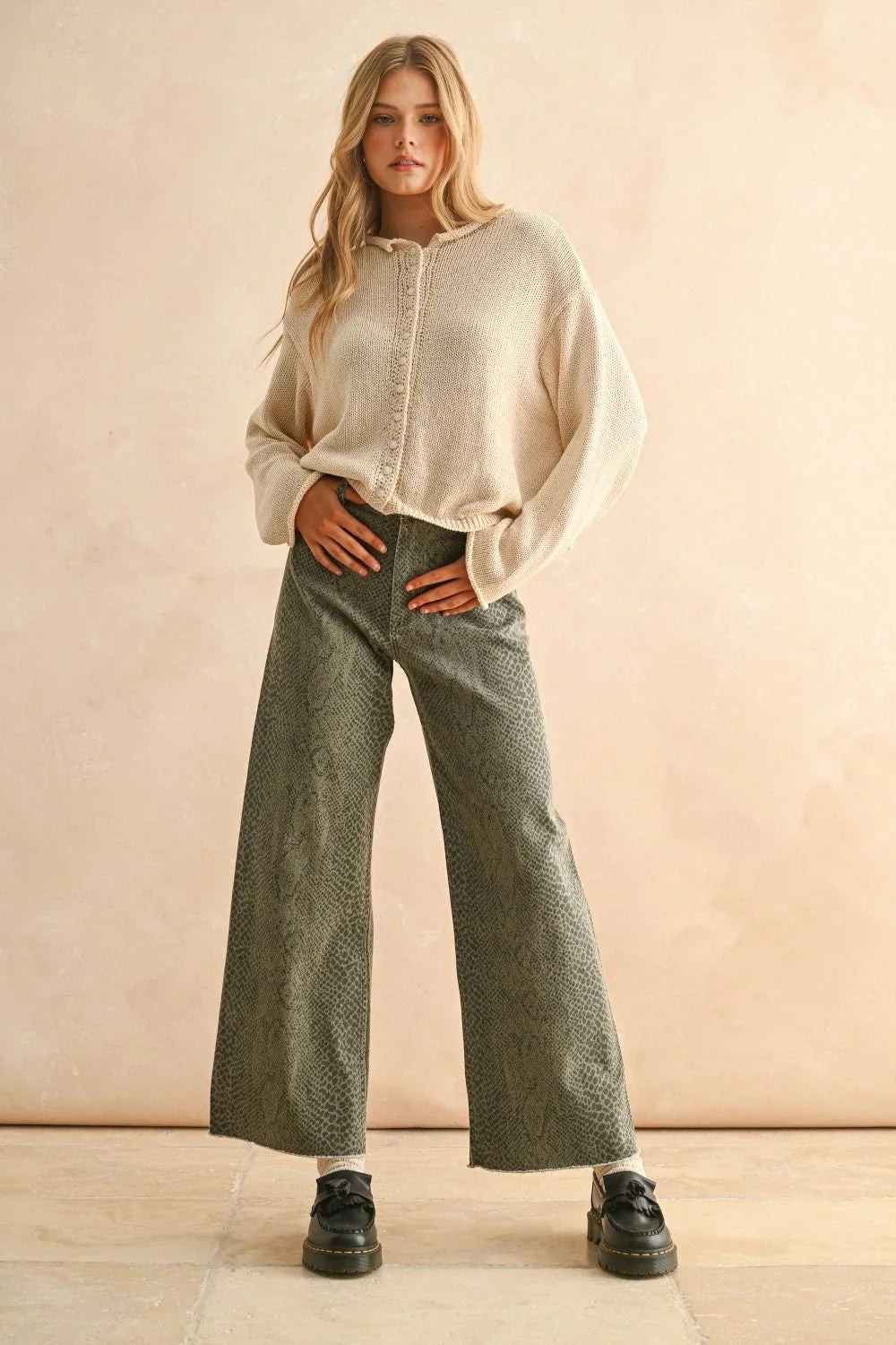 SNAKE PRINT PANTS