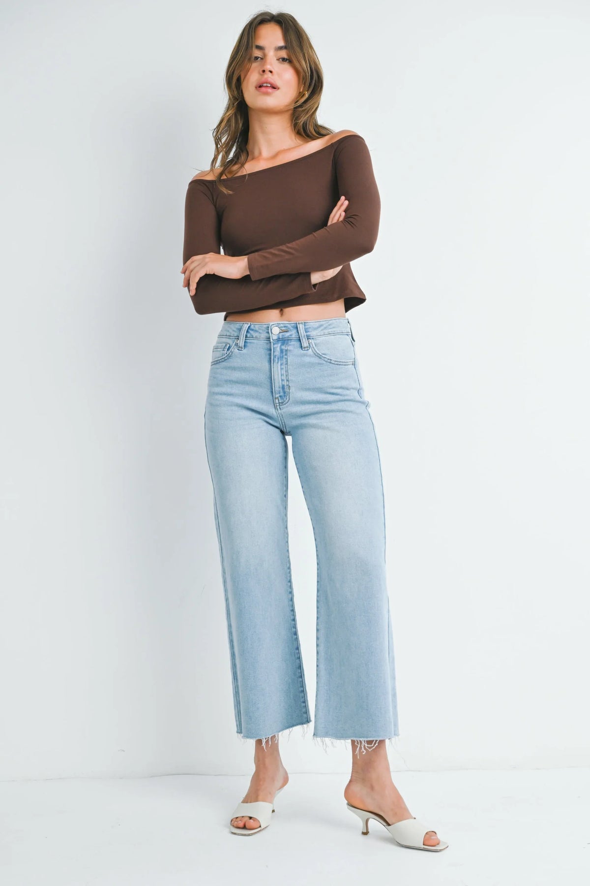 SLIM WIDE LEG DENIM JEANS WITH SCISSOR CUT HEM