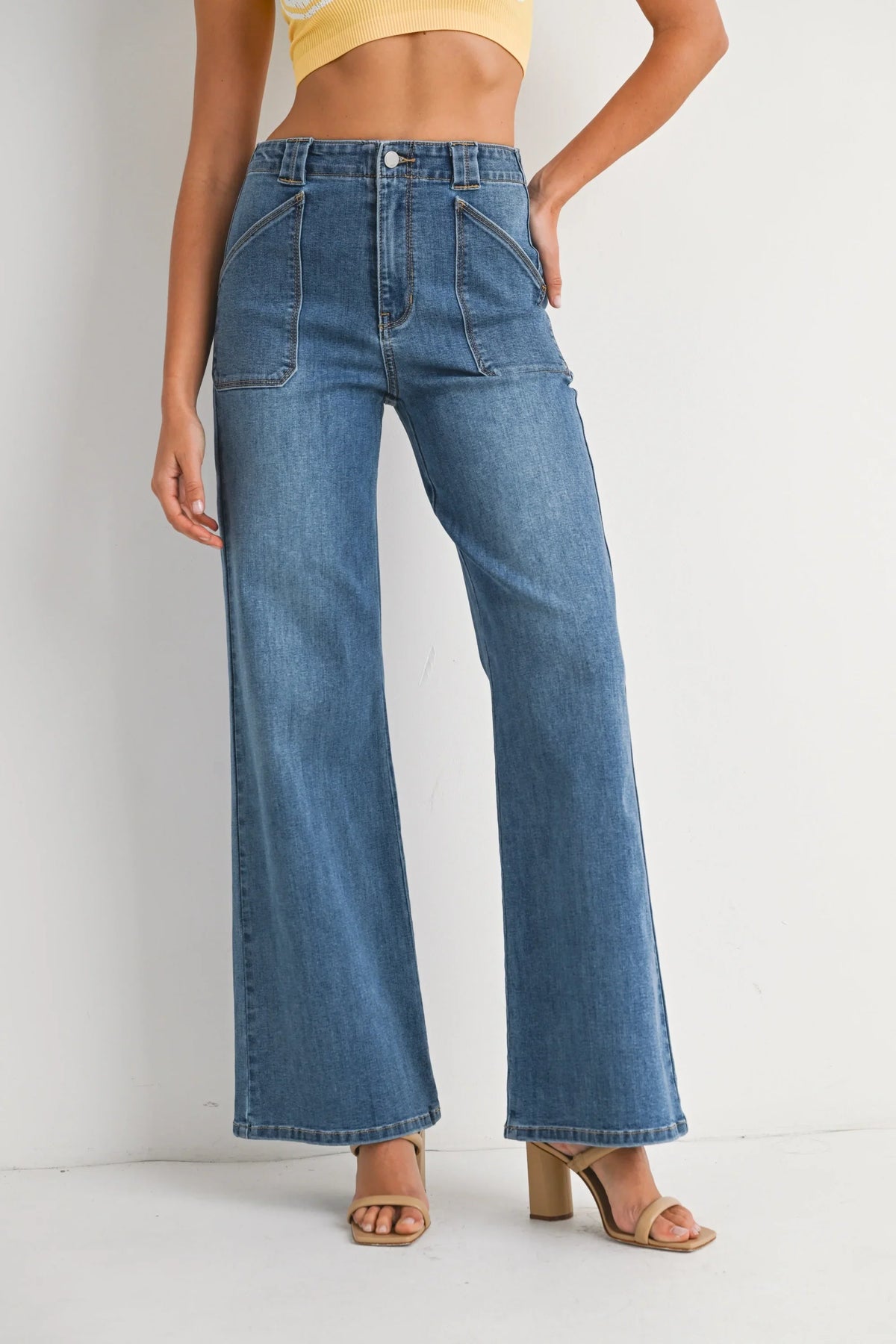HIGH RISE PATCH POCKET WIDE LEG FLARE DENIM JEANS